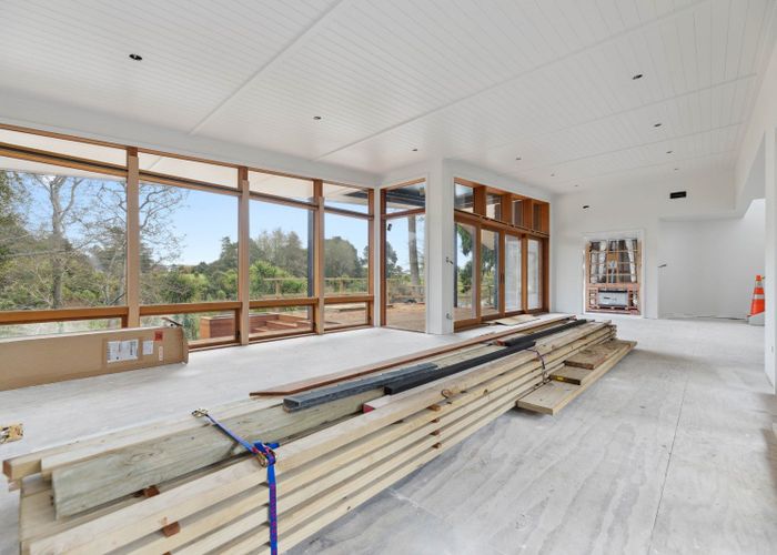  at 1027 River Road, Queenwood, Hamilton