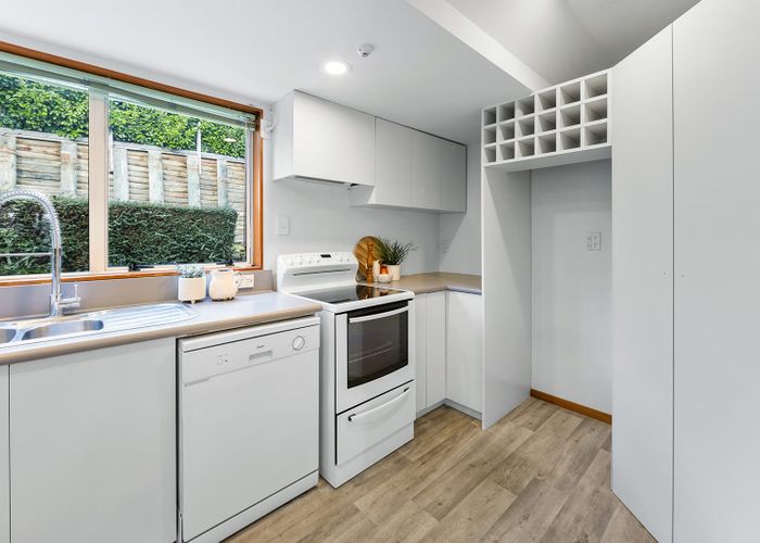  at 2/118 Centaurus Road, Huntsbury, Christchurch City, Canterbury
