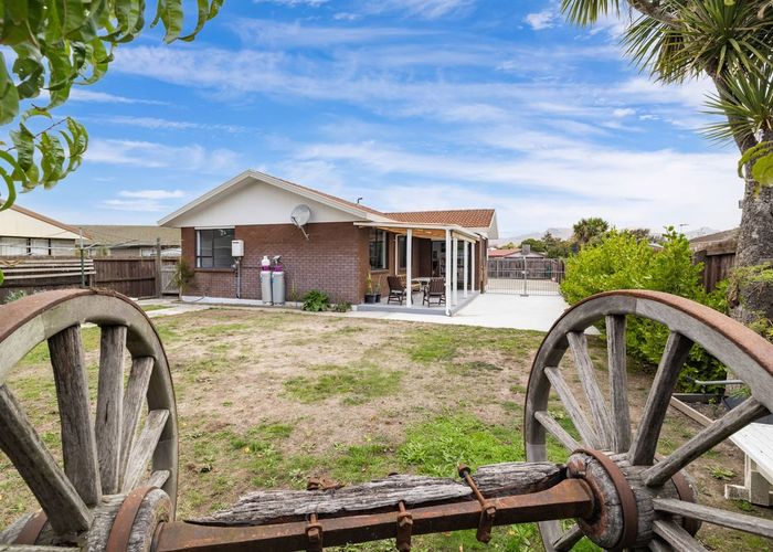  at 10 Glenbyre Place, Bromley, Christchurch