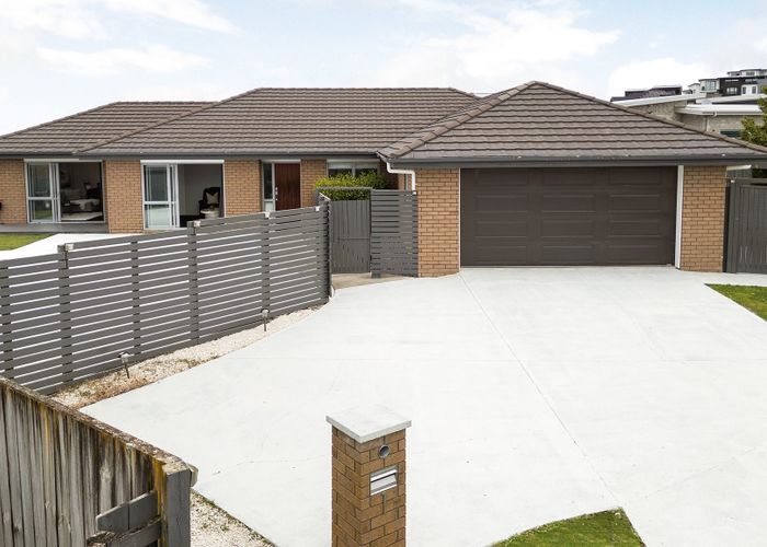  at 1 Glyll Close, Flagstaff, Hamilton