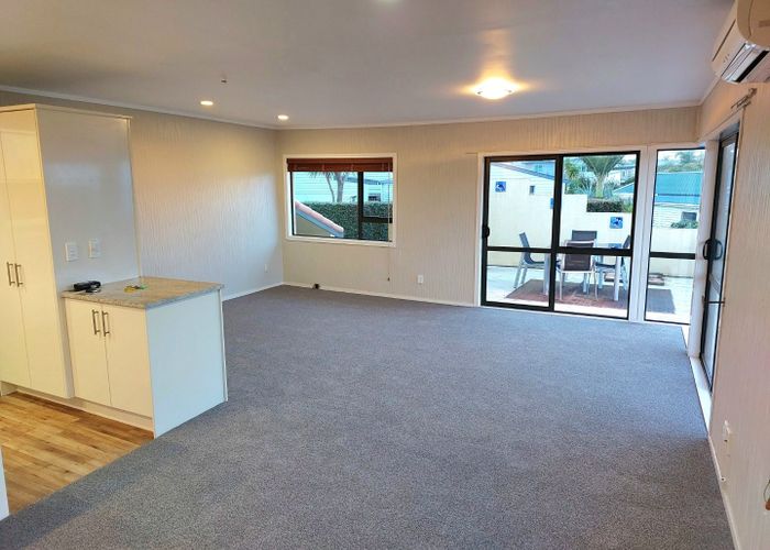  at 2A Korotaha Terrace, Rothesay Bay, North Shore City, Auckland