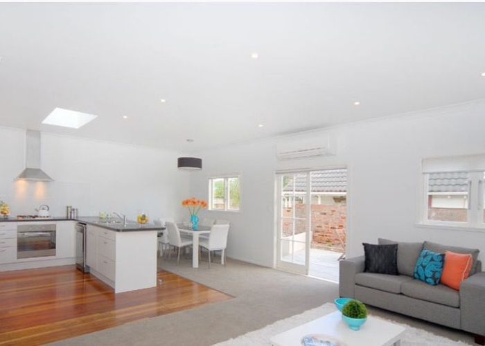  at 76 Apu Crescent, Lyall Bay, Wellington, Wellington