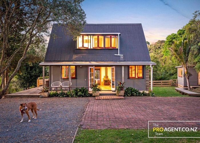  at 33d Landing Road, Titirangi, Waitakere City, Auckland