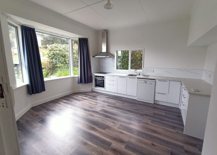  at 12 Dickson Street, Macandrew Bay, Dunedin