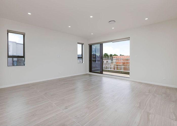  at 27 Bremner Ridge Street, Flat Bush, Manukau City, Auckland