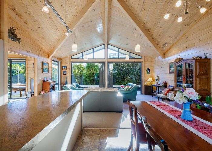  at 33 Ridge Road, Oneroa, Waiheke Island