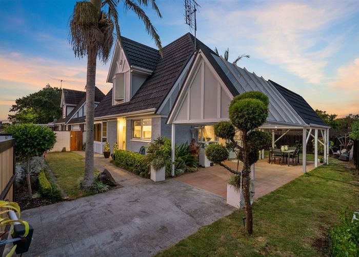  at 6 Oakland Avenue, Papatoetoe, Manukau City, Auckland