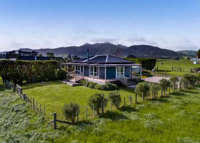  at 274 Lower Weld Road, Oakura, New Plymouth, Taranaki