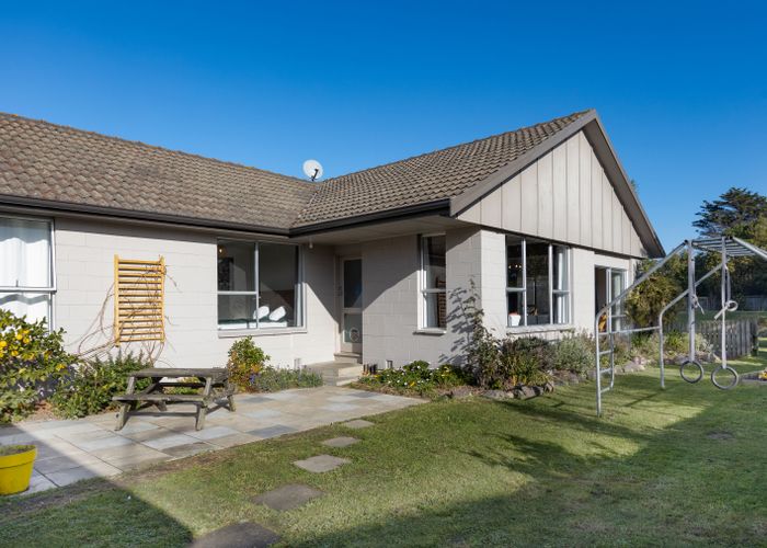  at 27 Seafield Place, South New Brighton, Christchurch