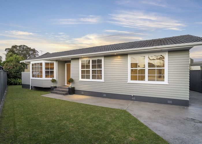  at 120 Gowing Drive, Meadowbank, Auckland