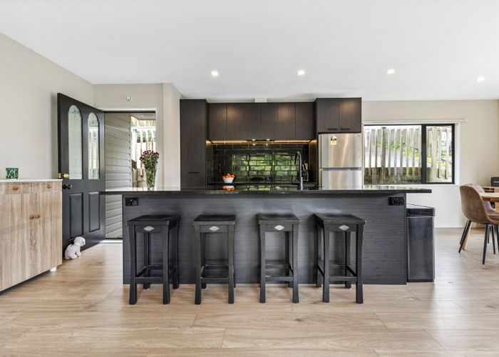  at 2/311 Rangatira Road, Beach Haven, North Shore City, Auckland