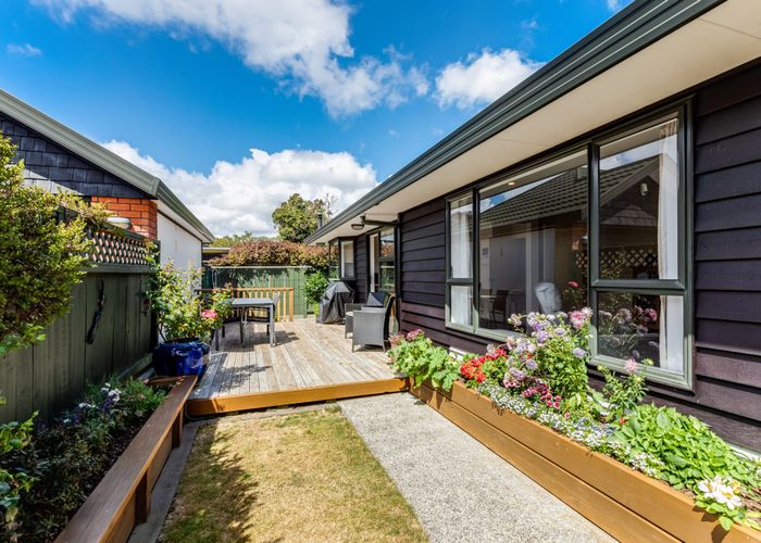  at 2/45 Brunswick ST, Hutt Central, Lower Hutt