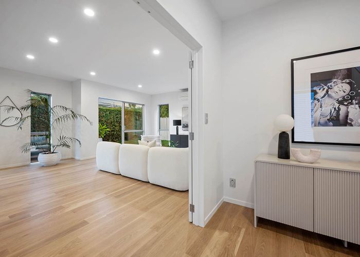  at 148a Nile Road, Milford, North Shore City, Auckland