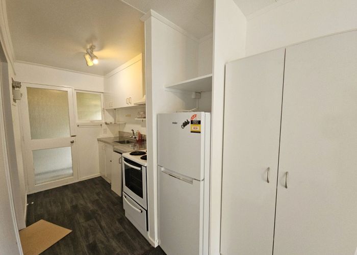  at 2/93 Queen Street, North Dunedin, Dunedin, Otago