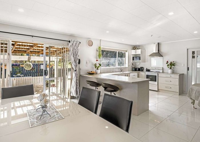  at 15 Downes Avenue, Springvale, Whanganui, Manawatu / Whanganui