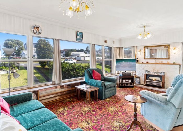  at 93 Oceanview Road, Mount Maunganui, Mount Maunganui