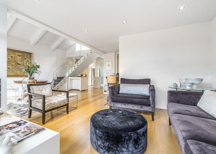  at 2/4 Logan Terrace, Parnell, Auckland