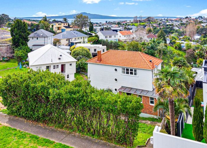  at 19 Kurahaupo Street, Orakei, Auckland City, Auckland