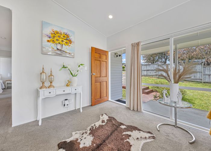  at 49 Patons Road, Howick, Auckland