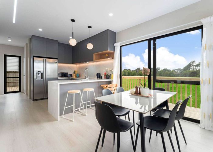  at 15D Granville Drive, Massey, Waitakere City, Auckland