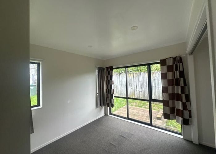  at Glendene, Waitakere City, Auckland