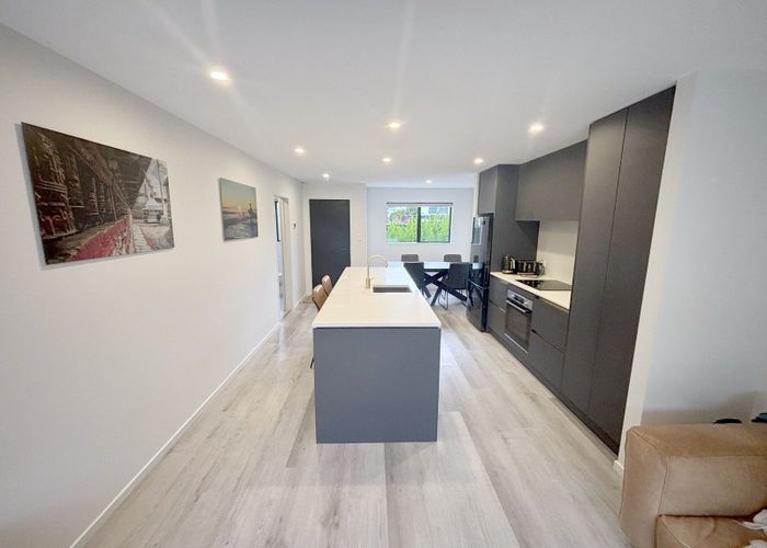  at 2/85 Brockworth Place, Riccarton, Christchurch
