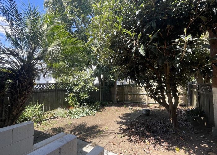  at 3/221 Mount Smart Road, Onehunga, Auckland City, Auckland