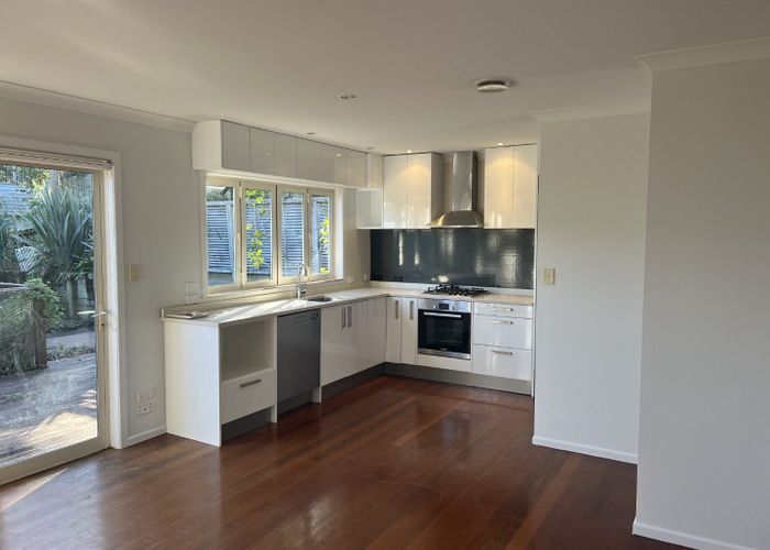  at 15A Beulah Avenue, Rothesay Bay, North Shore City, Auckland