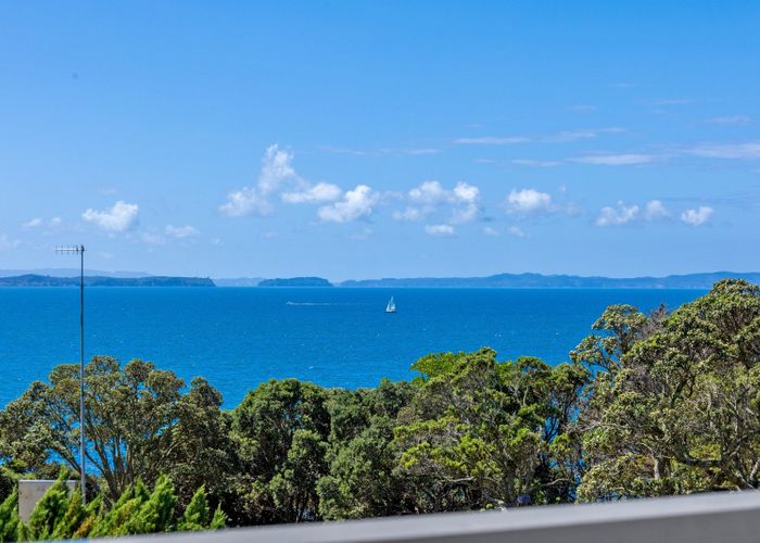  at 121 Pacific Parade, Army Bay, Rodney, Auckland