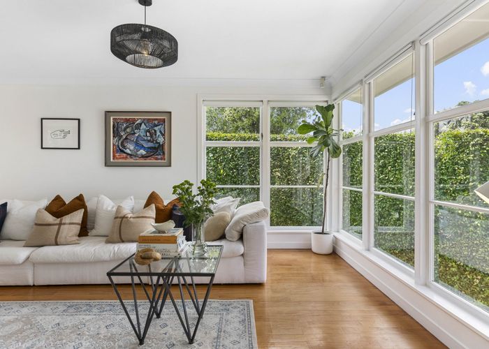  at 6 Bishopgate Street, Birkdale, North Shore City, Auckland