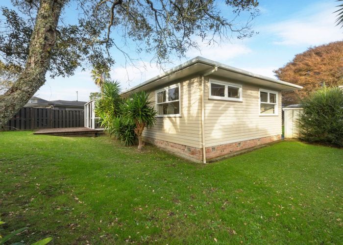  at 1/49 Hilling Street, Titirangi, Waitakere City, Auckland