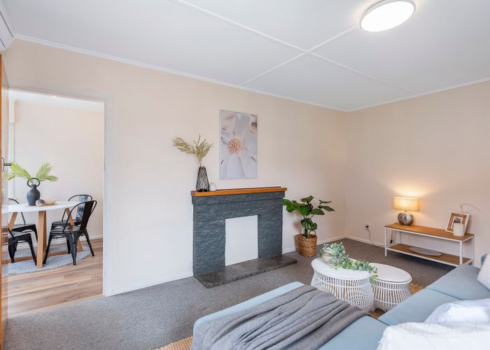  at 6 Brazier Grove, Paraparaumu
