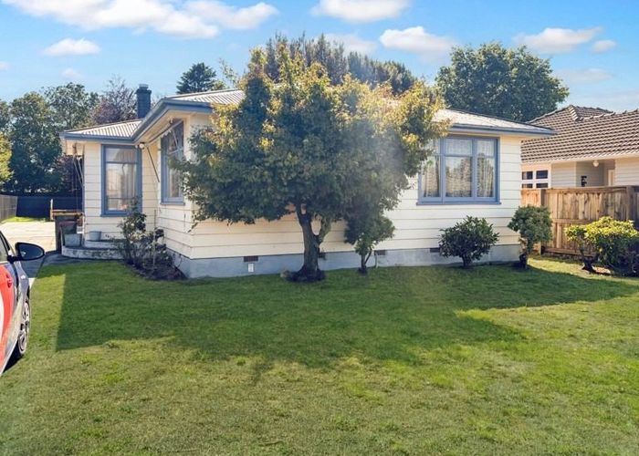  at 8 Windsor Street, Allenton, Ashburton