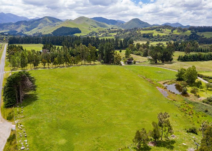  at 920 Norfolk Road, Carterton