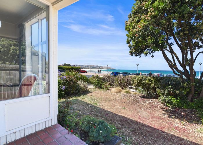  at 4 Cliffs Road, Saint Clair, Dunedin