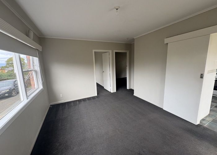 at 2/12 Strong Street, Saint Johns, Auckland City, Auckland