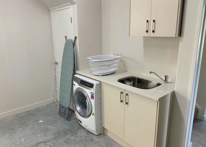  at 2 Lyndon Street, Riccarton, Christchurch City, Canterbury