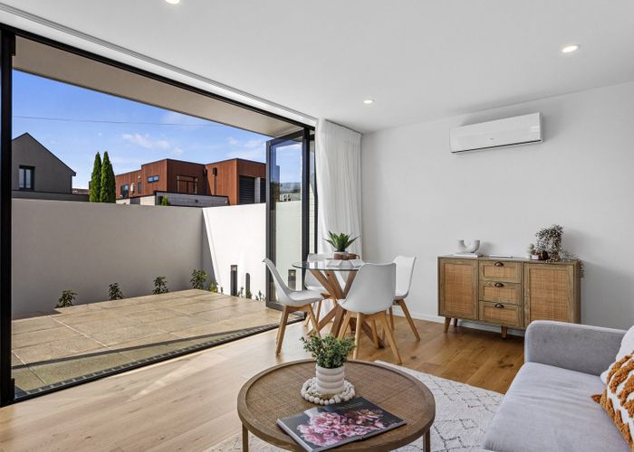  at 40 Clare Road, Merivale, Christchurch City, Canterbury