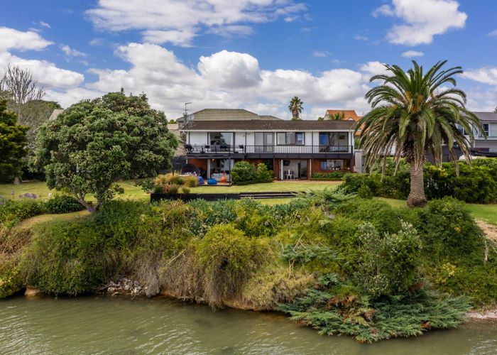  at 2/203 Oakland Road, Karaka, Papakura