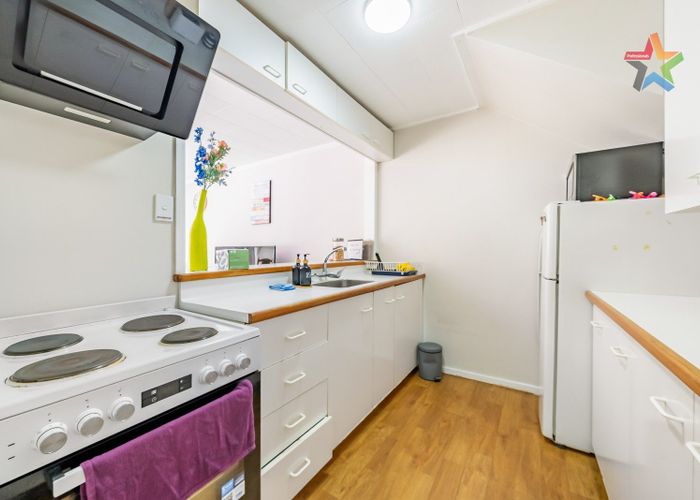  at 8B Wai-iti Crescent, Woburn, Lower Hutt, Wellington
