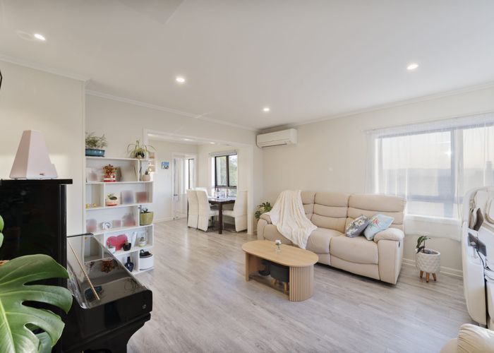  at 121 Tiverton Road, New Windsor, Auckland City, Auckland