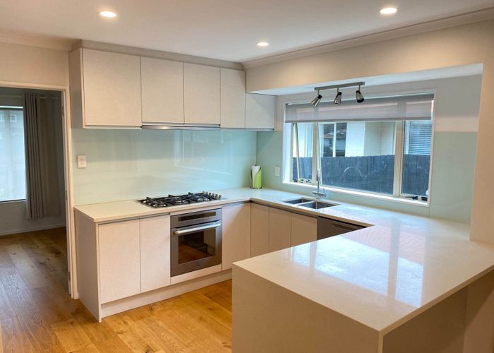  at 22 Gillett Place, Botany Downs, Auckland
