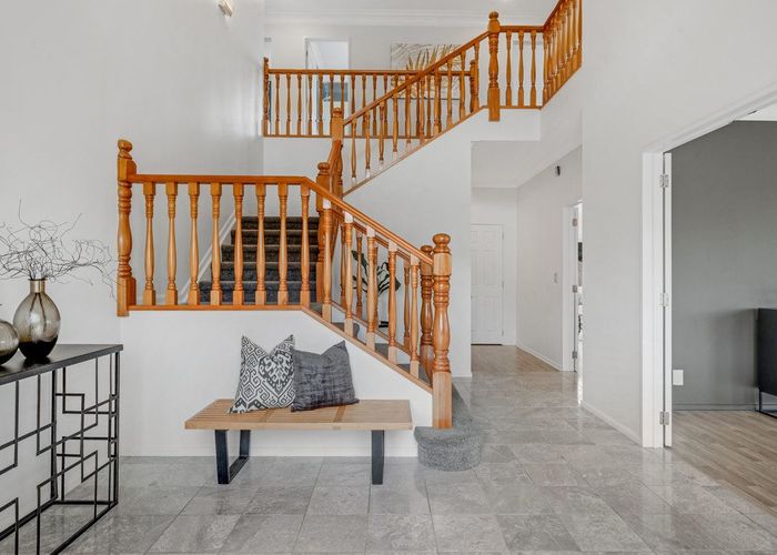  at 9 Burnaston Court, Dannemora, Auckland