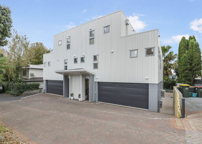  at 19B Rostrevor Street, Hamilton Central, Hamilton