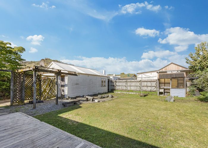  at 18 Totara Street, Toi Toi, Nelson, Nelson / Tasman