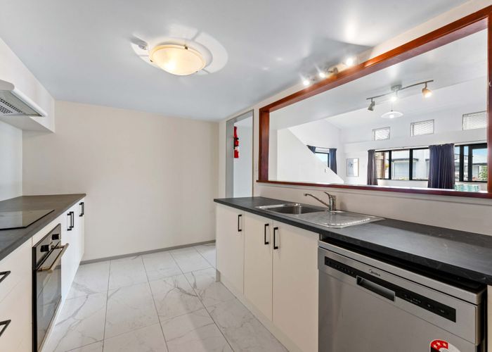  at 18/255 Browns Road, Manurewa, Manukau City, Auckland