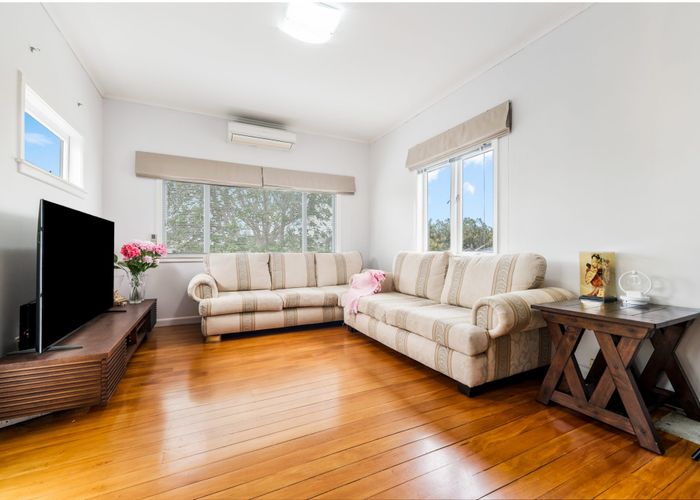  at 27 Harley Road, Takapuna, Auckland