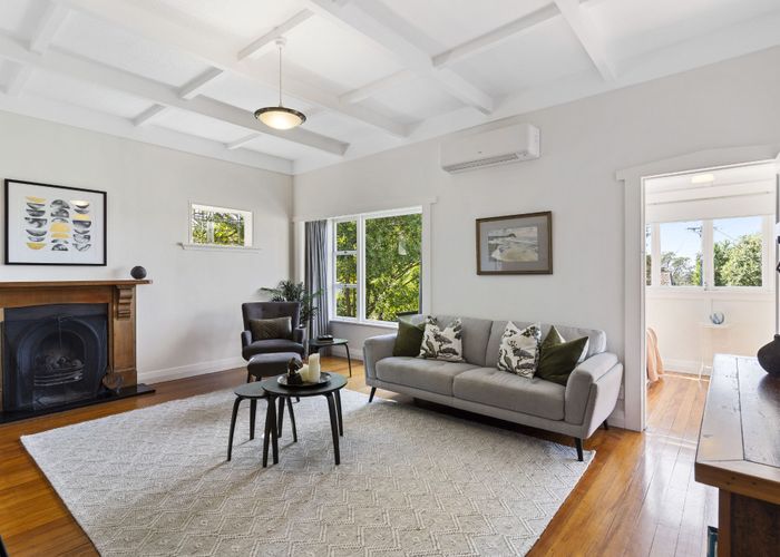  at 12 Niccol Avenue, Narrow Neck, Auckland
