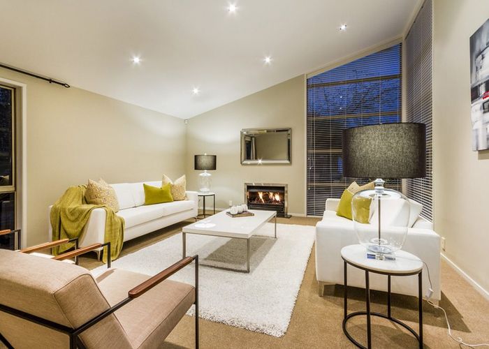  at 14 English Oak Drive, Albany, North Shore City, Auckland