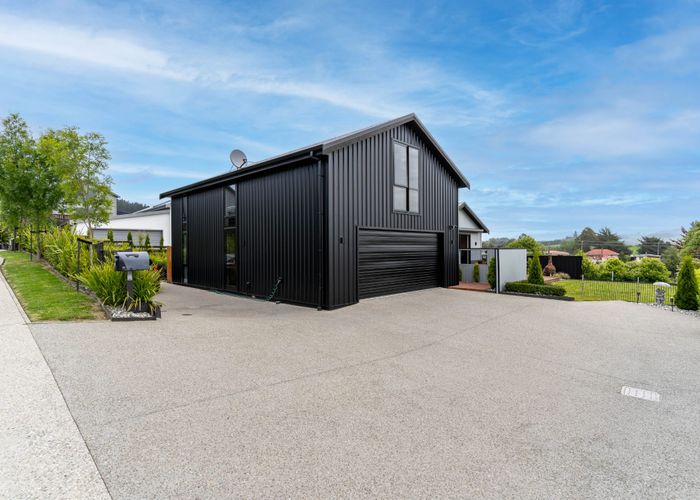  at 10 Trudi Place, Green Island, Dunedin